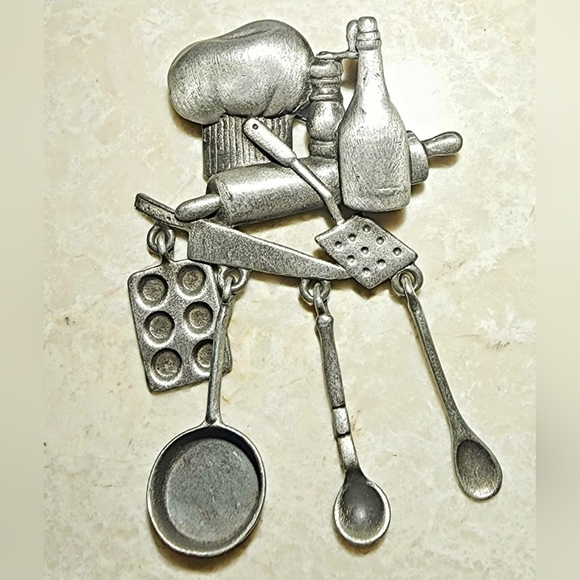 Chef baking tools vintage silver pewter brooch by JJ, gift For chef, culinary - Picture 2 of 4